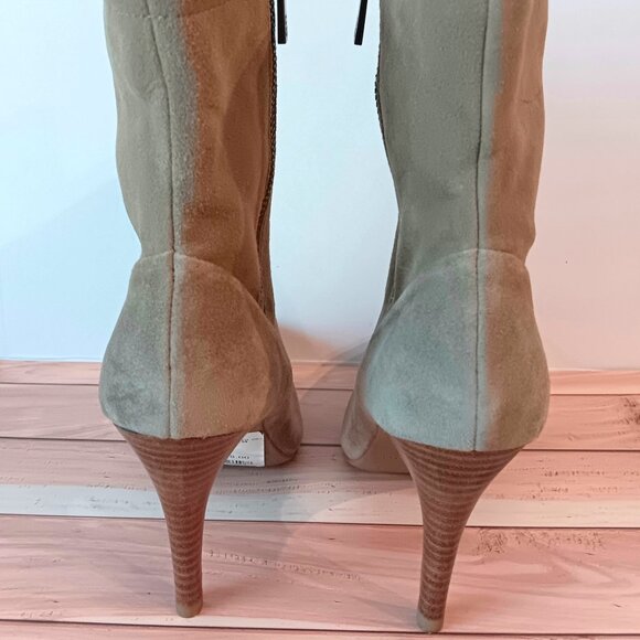 NWT 💥 COACH BETHIE TAUPE SUEDE BOOTIES ~ GORGEOUS! ~ Size 7.5 - Picture 4 of 9